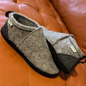 COPY - Kyrgies Shoes/ Slippers